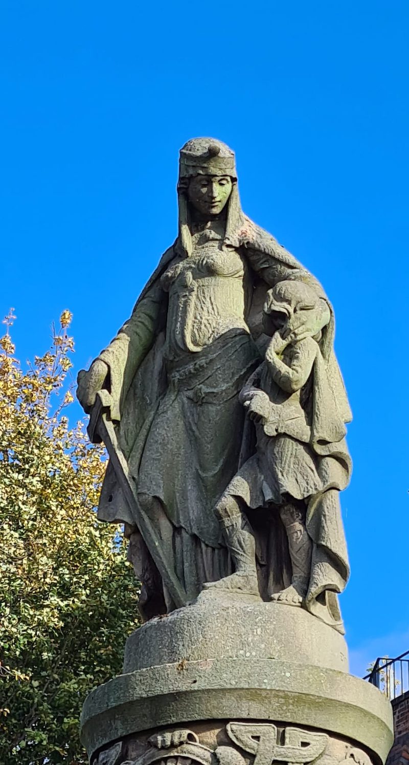 The 1913 statue of Æthelflæd with the young Athelstan, Tamworth